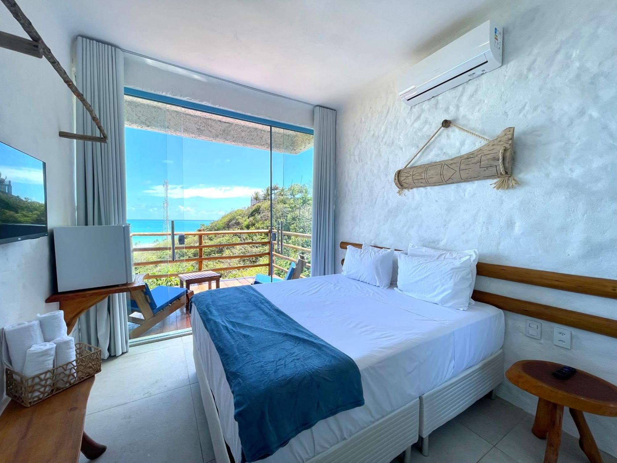 Quarto Duplo Deluxe com Varanda e Vista do Mar